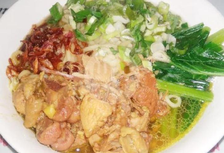 Menggugah Selera dengan Mi Ayam Hijau Sehat Bergizi di Cilacap